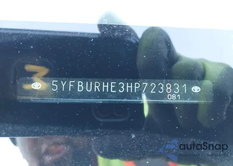 2017 Toyota Corolla Le from USA, damaged, VIN 5YFBURHE3HP723831